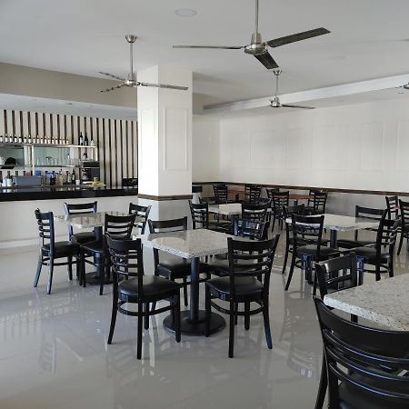 Hotel Victoria Ciudad Constitución Екстериор снимка
